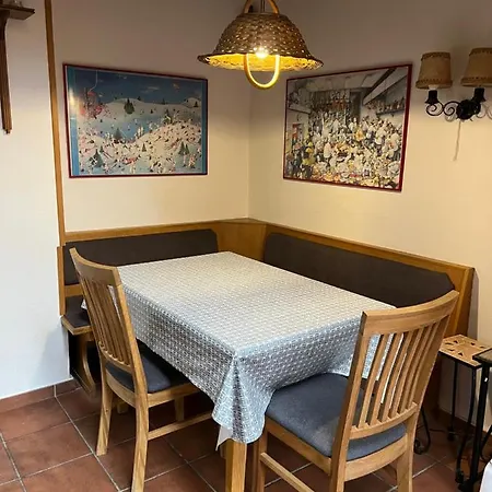Apartman Dachgeschoss-apartment In Skilift-naehe *