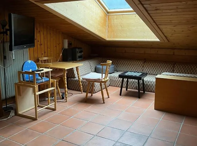 Dachgeschoss-apartment In Skilift-naehe * 滨湖采尔