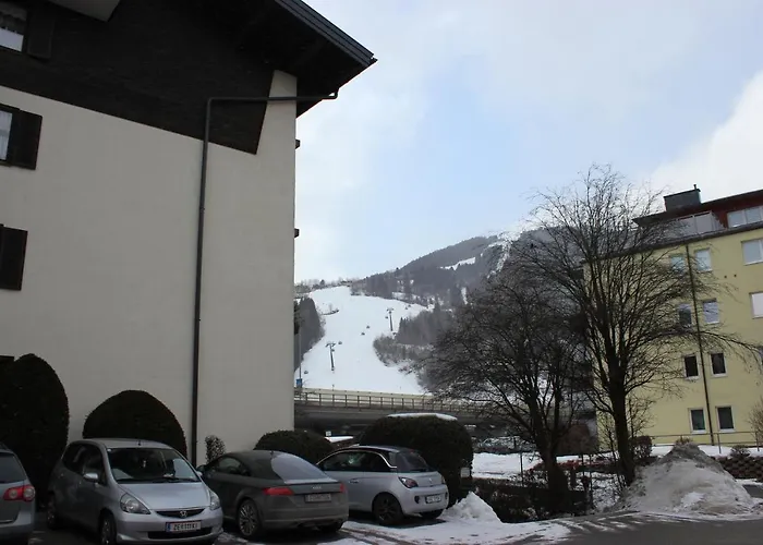 Dachgeschoss-apartment In Skilift-naehe 公寓