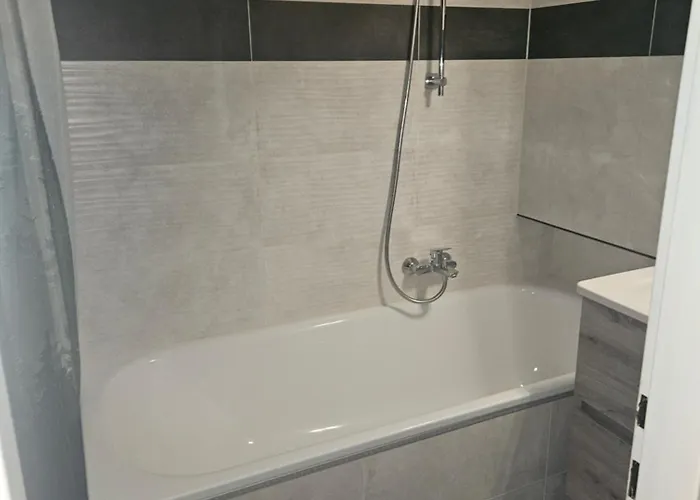 Dachgeschoss-apartment In Skilift-naehe * 滨湖采尔
